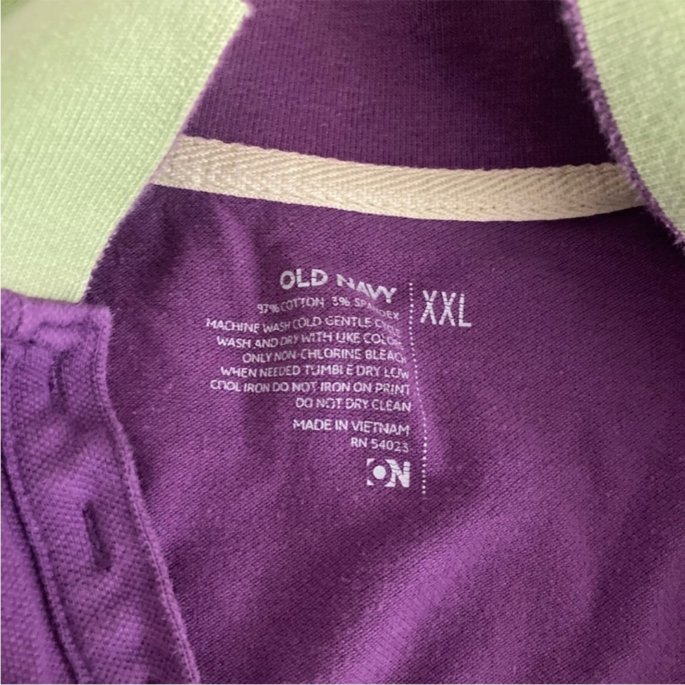 Old Navy polo shirt - Picture 3 of 3